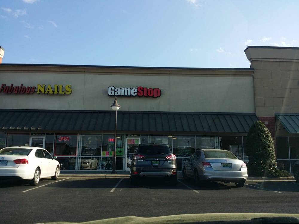 GameStop | 4421 Creekside Ave #113, Hoover, AL 35244, USA | Phone: (205) 682-9990