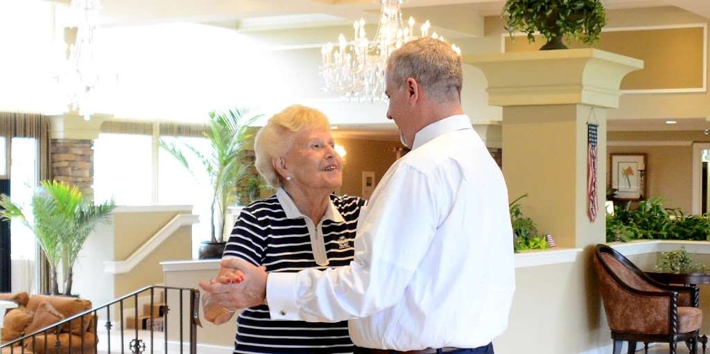 Spring Hills Somerset - Assisted Senior Living Facility | 473 Demott Ln, Somerset, NJ 08873 | Phone: (732) 733-4239