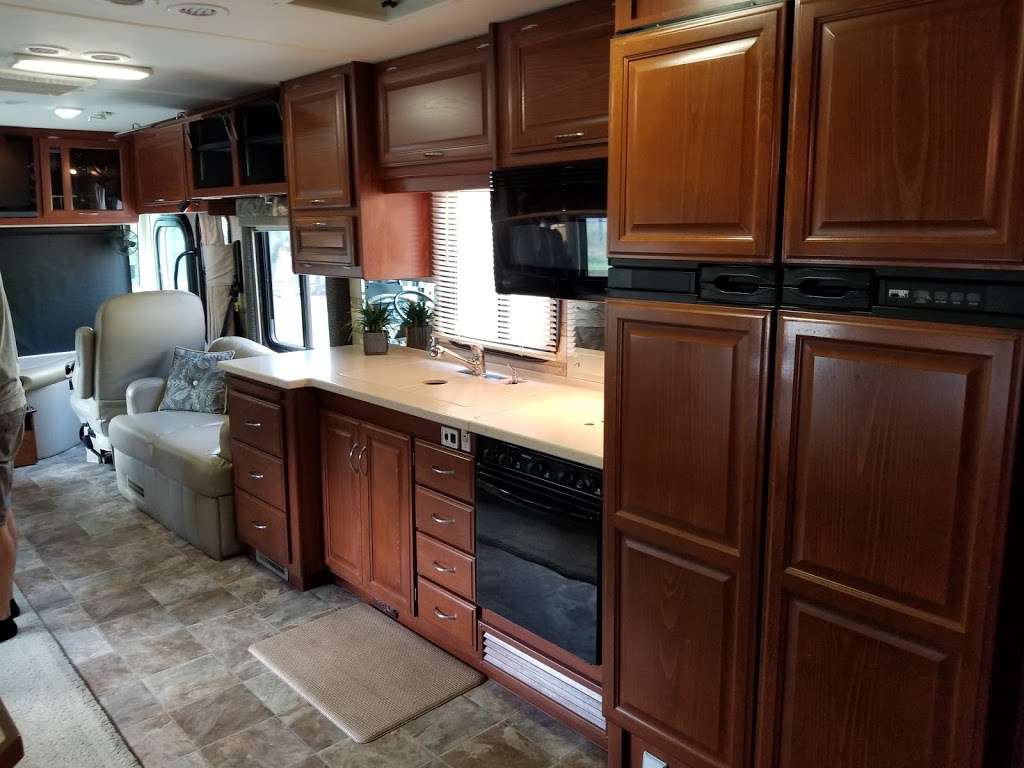 Florida RV Sales and Service | 6895 FL-60, Mulberry, FL 33860, USA | Phone: (863) 943-5998