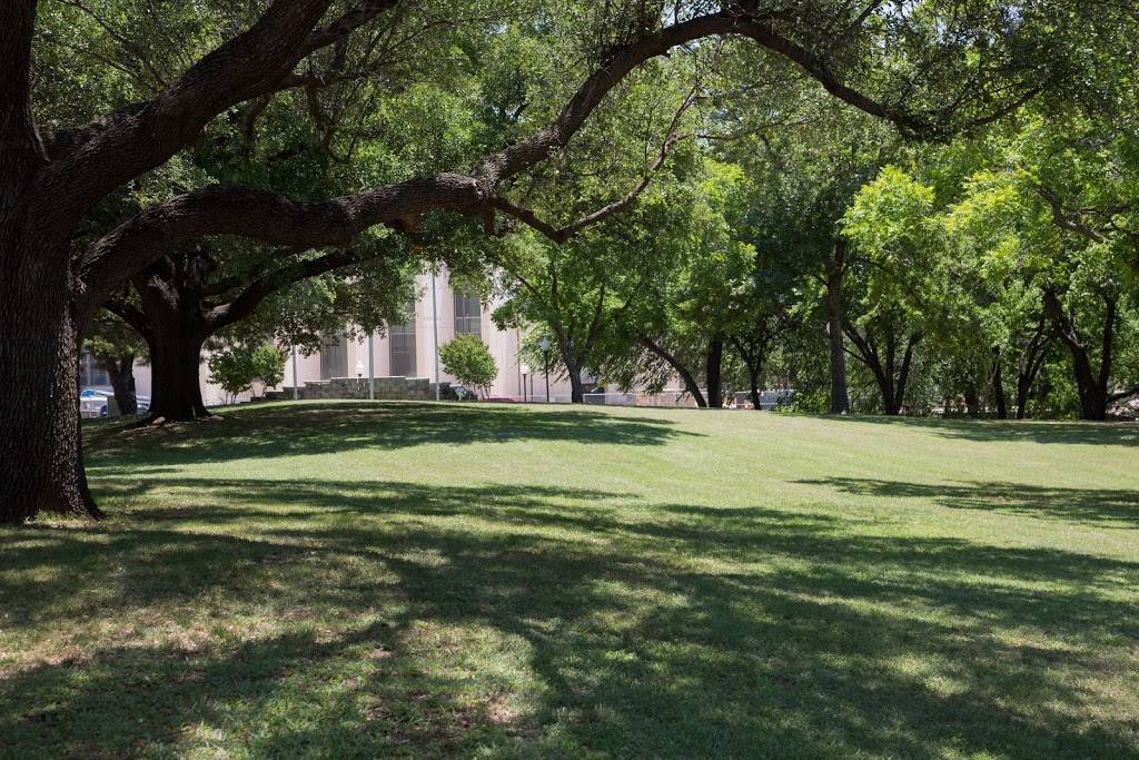 Doug Russell Park | 801 W Mitchell St, Arlington, TX 76013, USA | Phone: (817) 459-5474