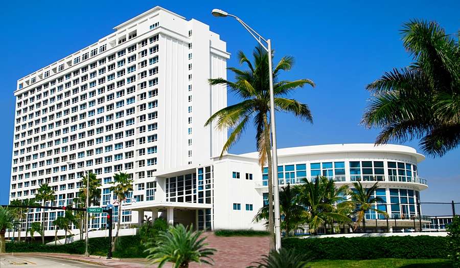 Apartments By Design Suites Miami Beach | 5445 Collins Avenue, CU 14, Miami, FL 33140, USA | Phone: (305) 851-2444