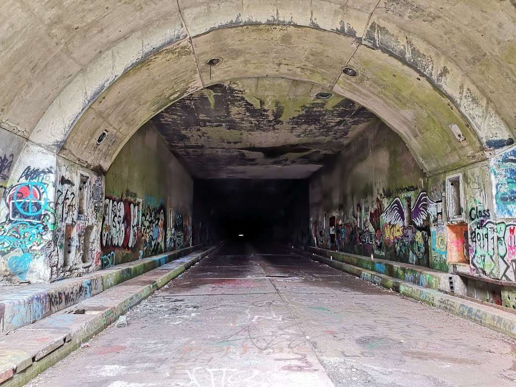 Rays Hill Tunnel Start | Abandoned Pennsylvania Turnpike, Breezewood, PA 15533, USA