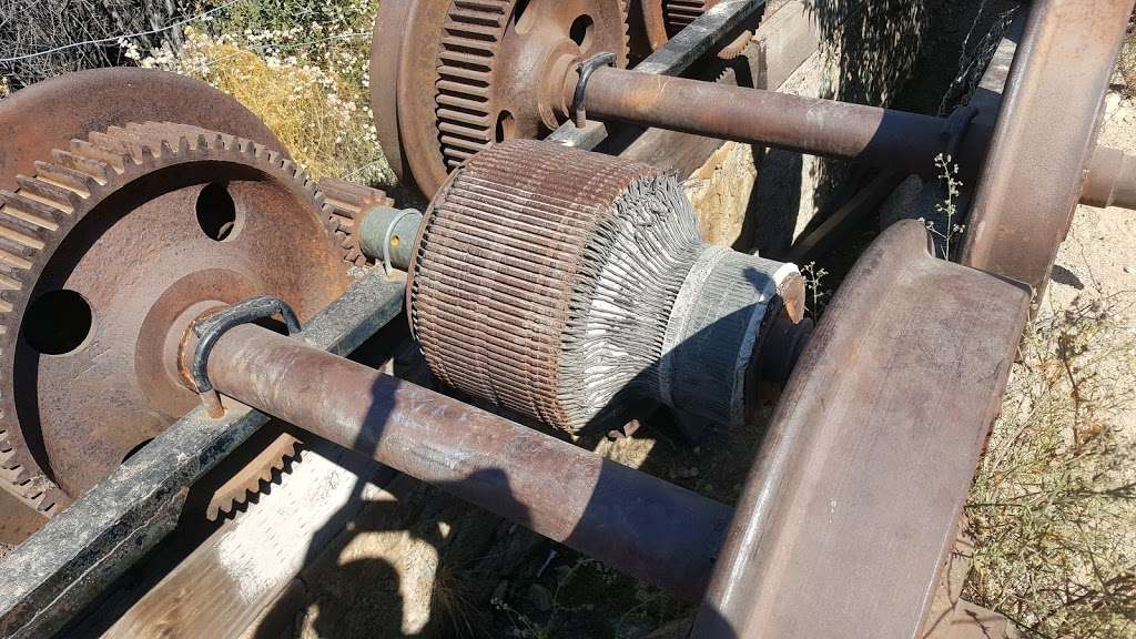 Cobb Estate Hike | 3302 Lake Ave, Altadena, CA 91001, USA