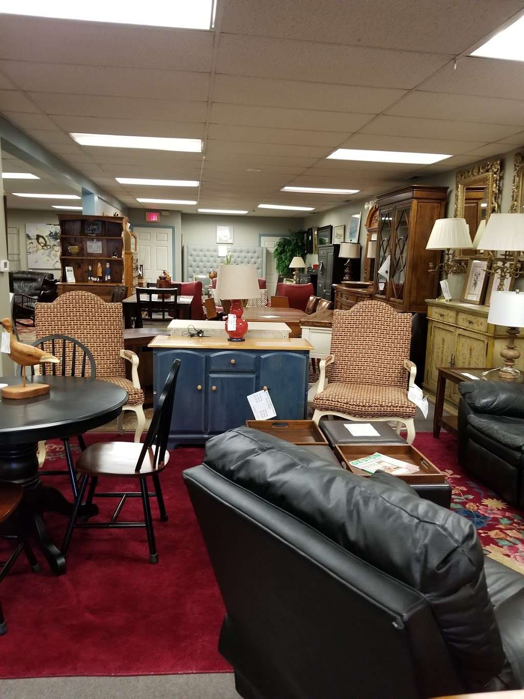 Elite Repeat Furniture Consignment | 700 Washington St, Hanover, MA 02339, USA | Phone: (781) 826-6888