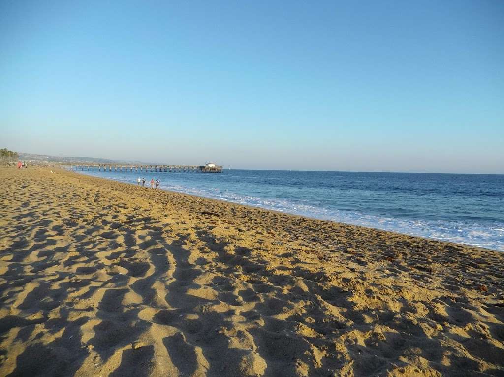 Balboa Pier Municipal Lot | 2 Washington St, Newport Beach, CA 92661, USA | Phone: (949) 675-8600