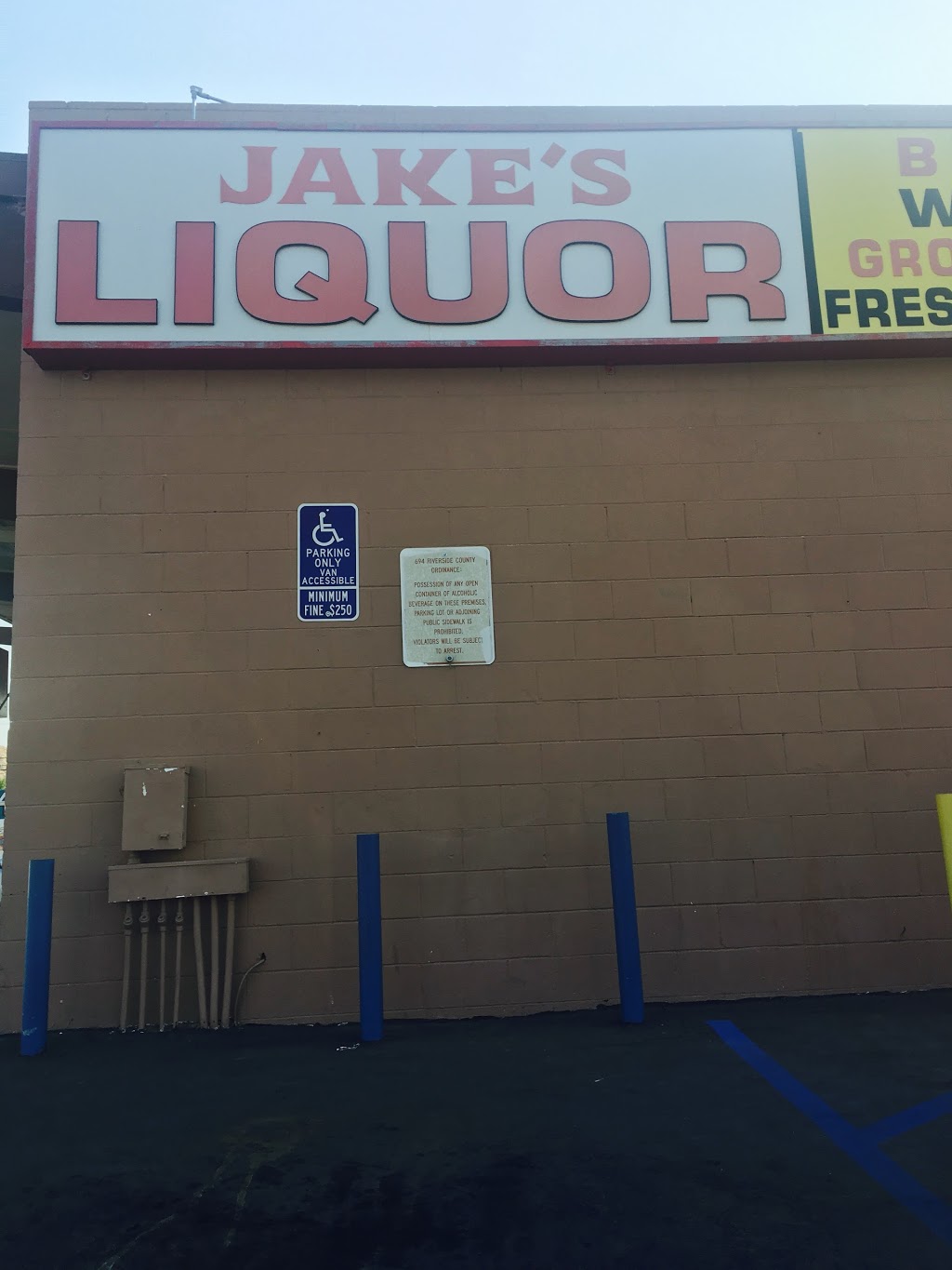 Jakes Liquor Inc | 330 Stephens Ave, Riverside, CA 92501, USA | Phone: (951) 682-3119