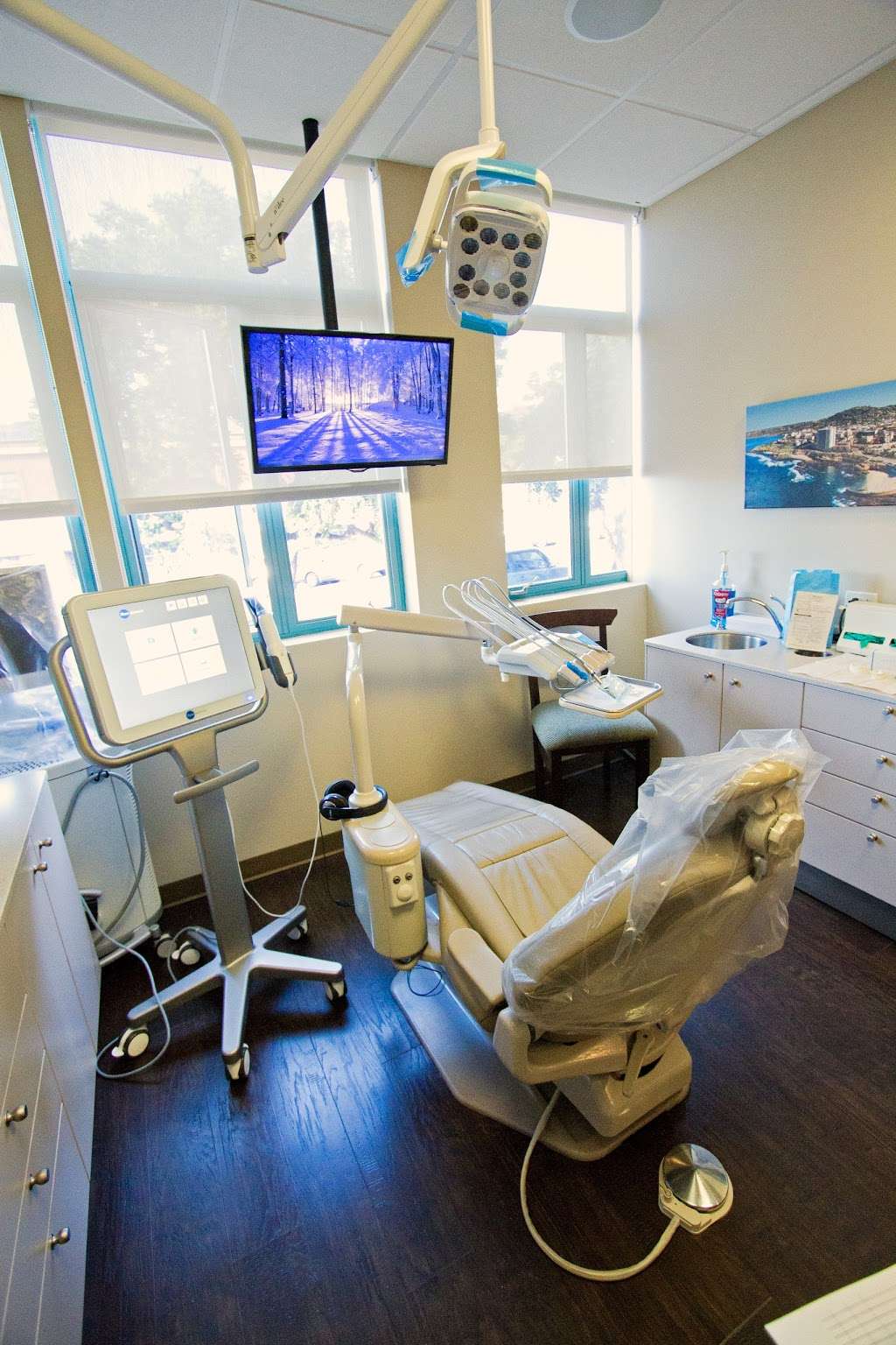 Dougherty Dental | 7776 Ivanhoe Ave Suite 120, La Jolla, CA 92037, USA | Phone: (858) 454-2656