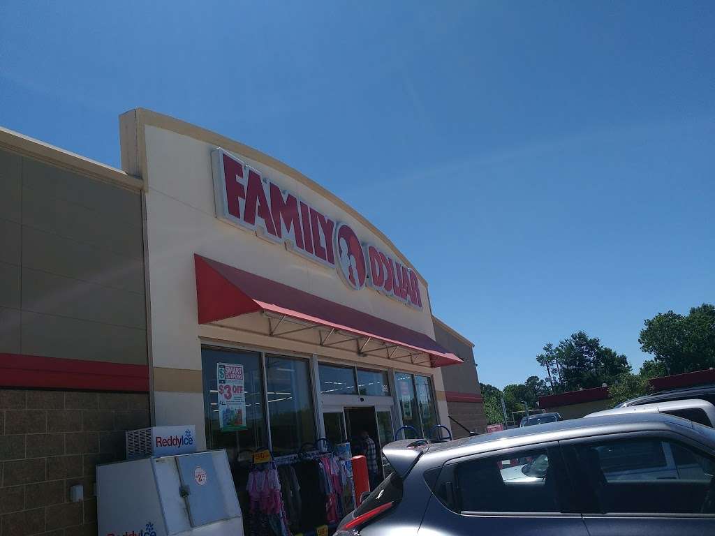 Family Dollar | 366 Aldine Bender Rd, Houston, TX 77060, USA | Phone: (281) 668-8764