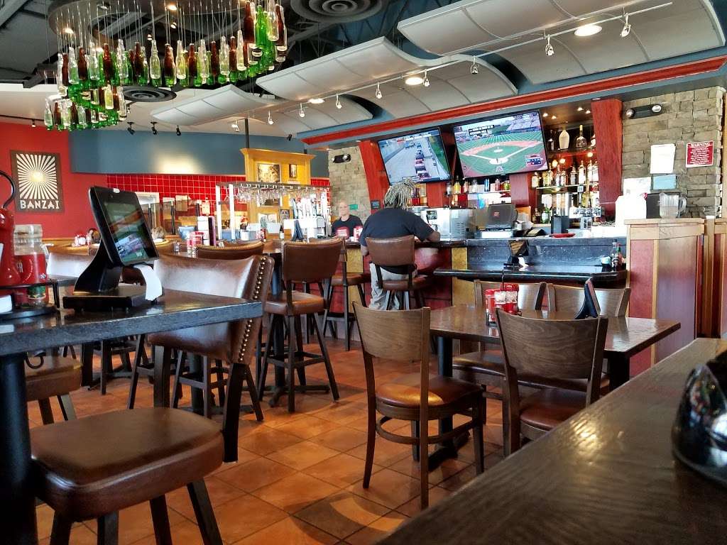 Red Robin Gourmet Burgers and Brews | 18999 Bear Valley Rd, Apple Valley, CA 92307 | Phone: (760) 240-1157
