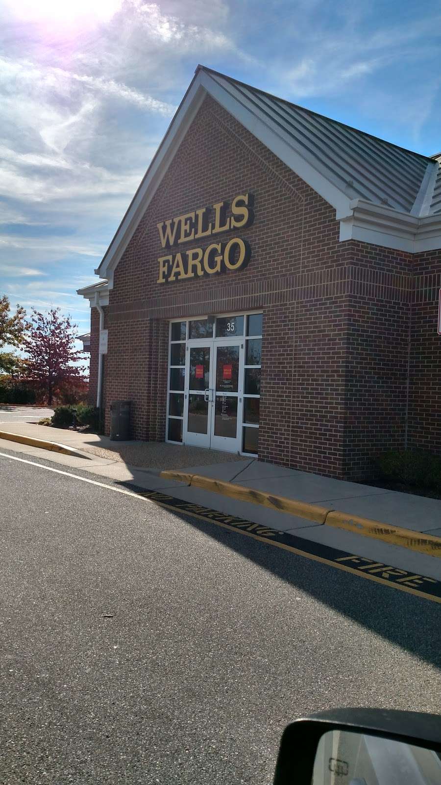Wells Fargo Bank | 35 Banks Ford Pkwy, Fredericksburg, VA 22406, USA | Phone: (540) 286-1700