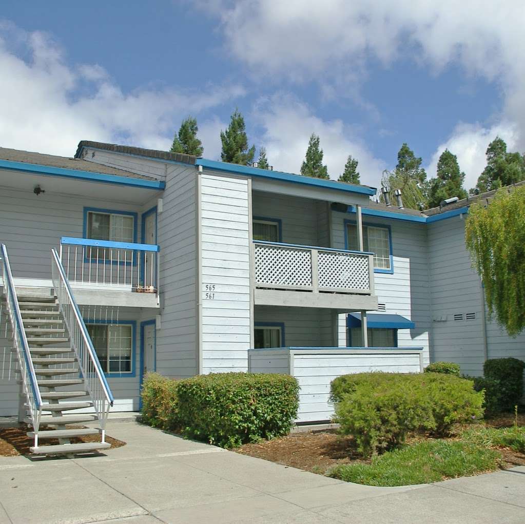 Country Brook Rental Condominiums | 12355 Alcosta Blvd, San Ramon, CA 94583, USA | Phone: (925) 329-3022