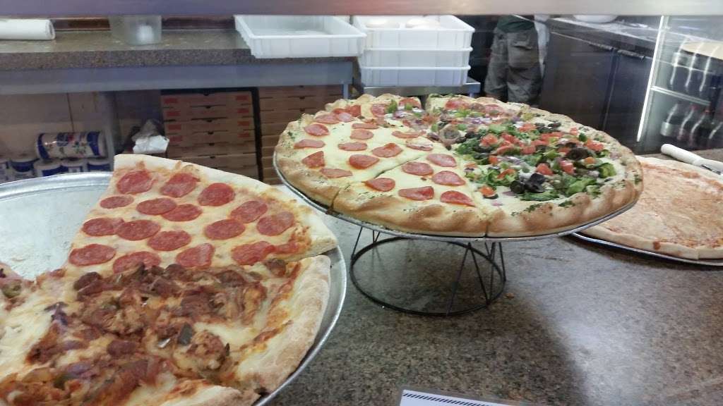 Parma Pizza and Grill | 905 Grantley Rd, York, PA 17403, USA | Phone: (717) 849-6445