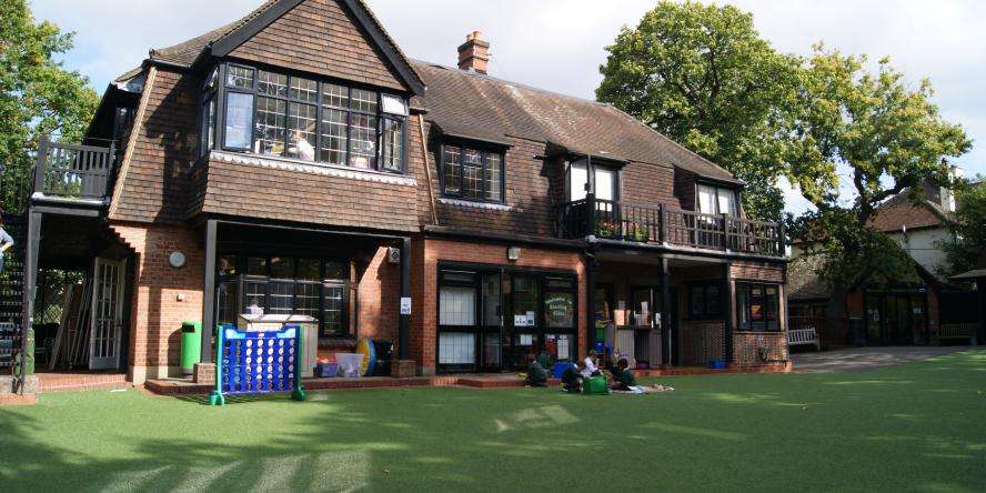 The Rowans School | 19 Drax Ave, Wimbledon, London SW20 0EG, UK | Phone: 020 8946 8220