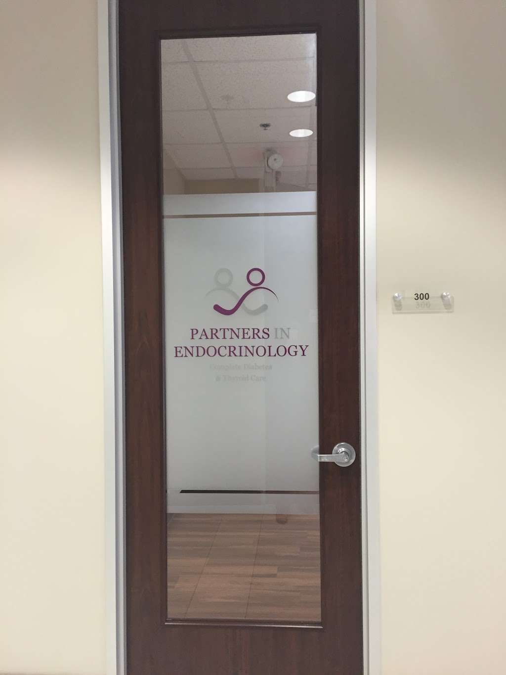 Pearland endocrinology- Partners in endocrinology- Dr. Juarez | 1920 Country Pl Pkwy #300, Pearland, TX 77584 | Phone: (713) 929-0043