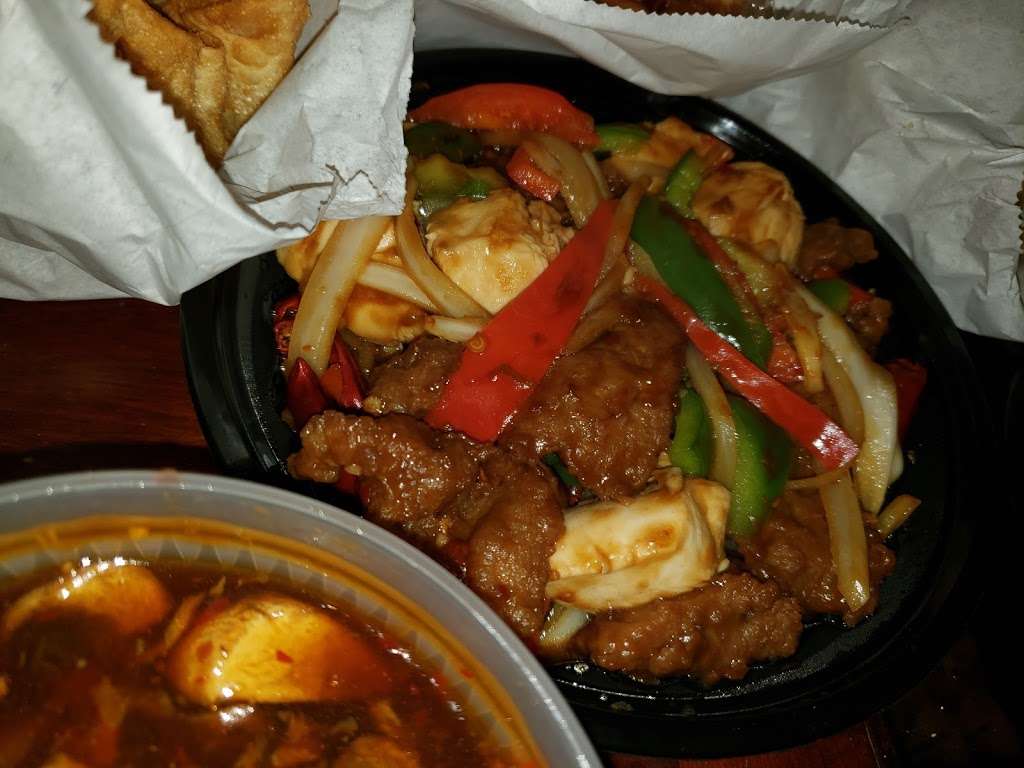 Hunan Village | 1402 N Loop 336 W, Conroe, TX 77304, USA | Phone: (936) 539-6811