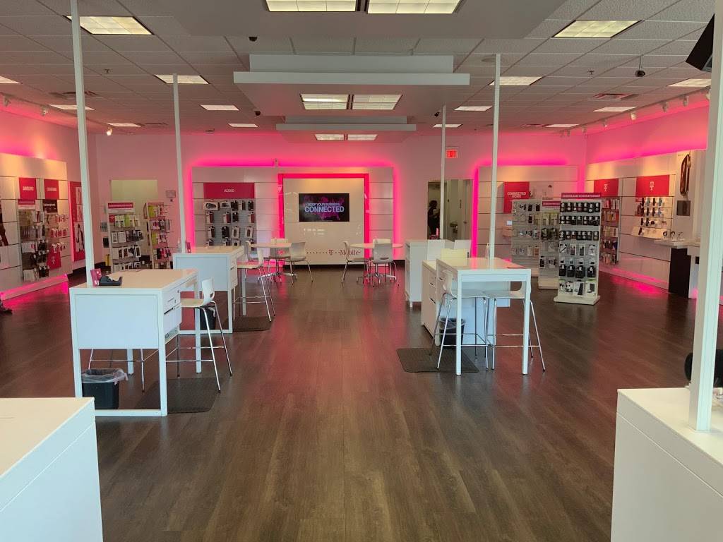 T-Mobile | 3910 Flat Shoals Pkwy #110, Decatur, GA 30034, USA | Phone: (404) 328-1062