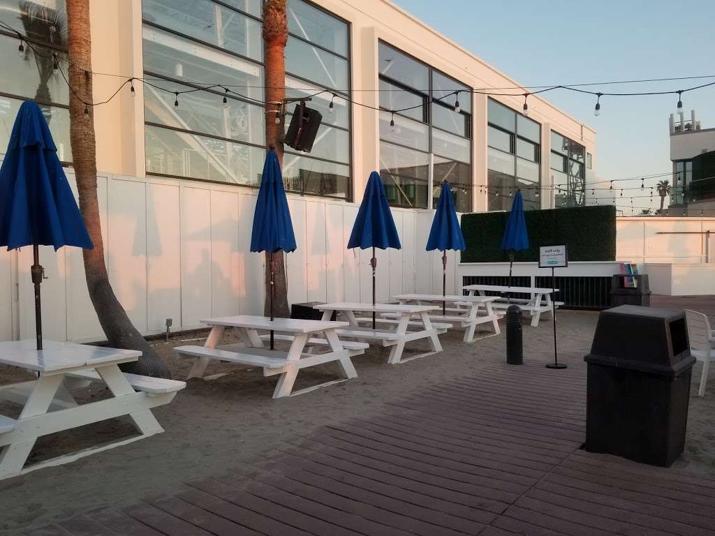 Wave House Athletic Club | 3115 Ocean Front Walk, San Diego, CA 92109, USA | Phone: (858) 228-9300