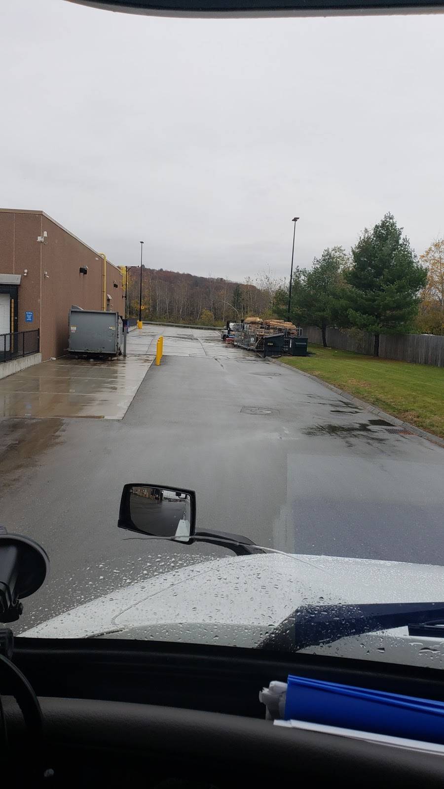 Walmart 2158 GRO Truck Recieving | Northborough, MA 01532, USA