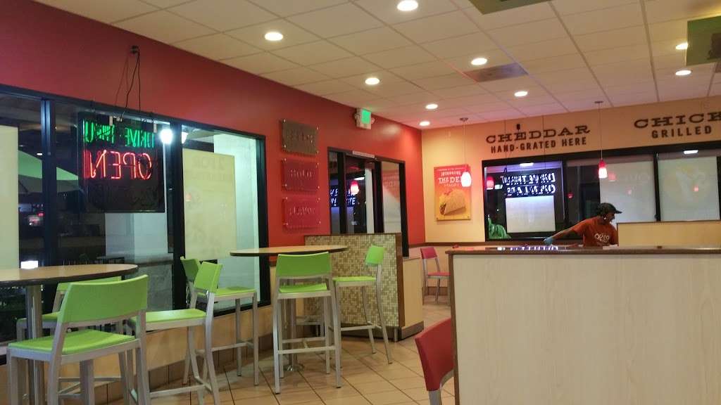 Del Taco | 26702 Portola Pkwy, Foothill Ranch, CA 92610 | Phone: (949) 588-0716