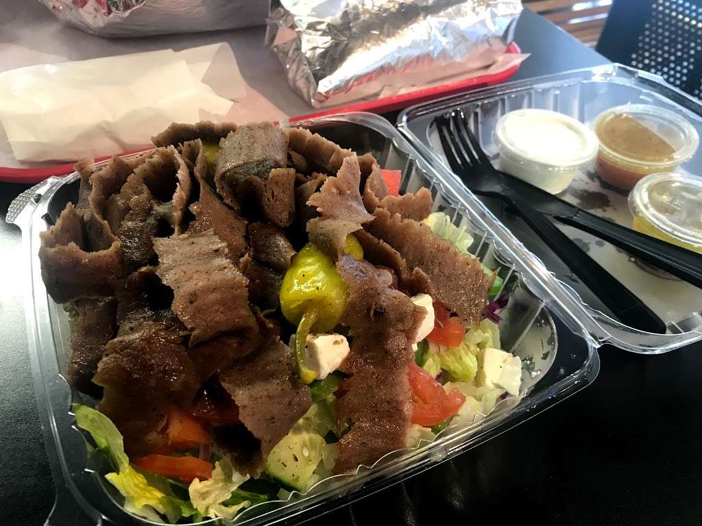 Johnnys Beef & Gyros | 3567 W Jefferson St, Joliet, IL 60431, USA | Phone: (815) 725-1590