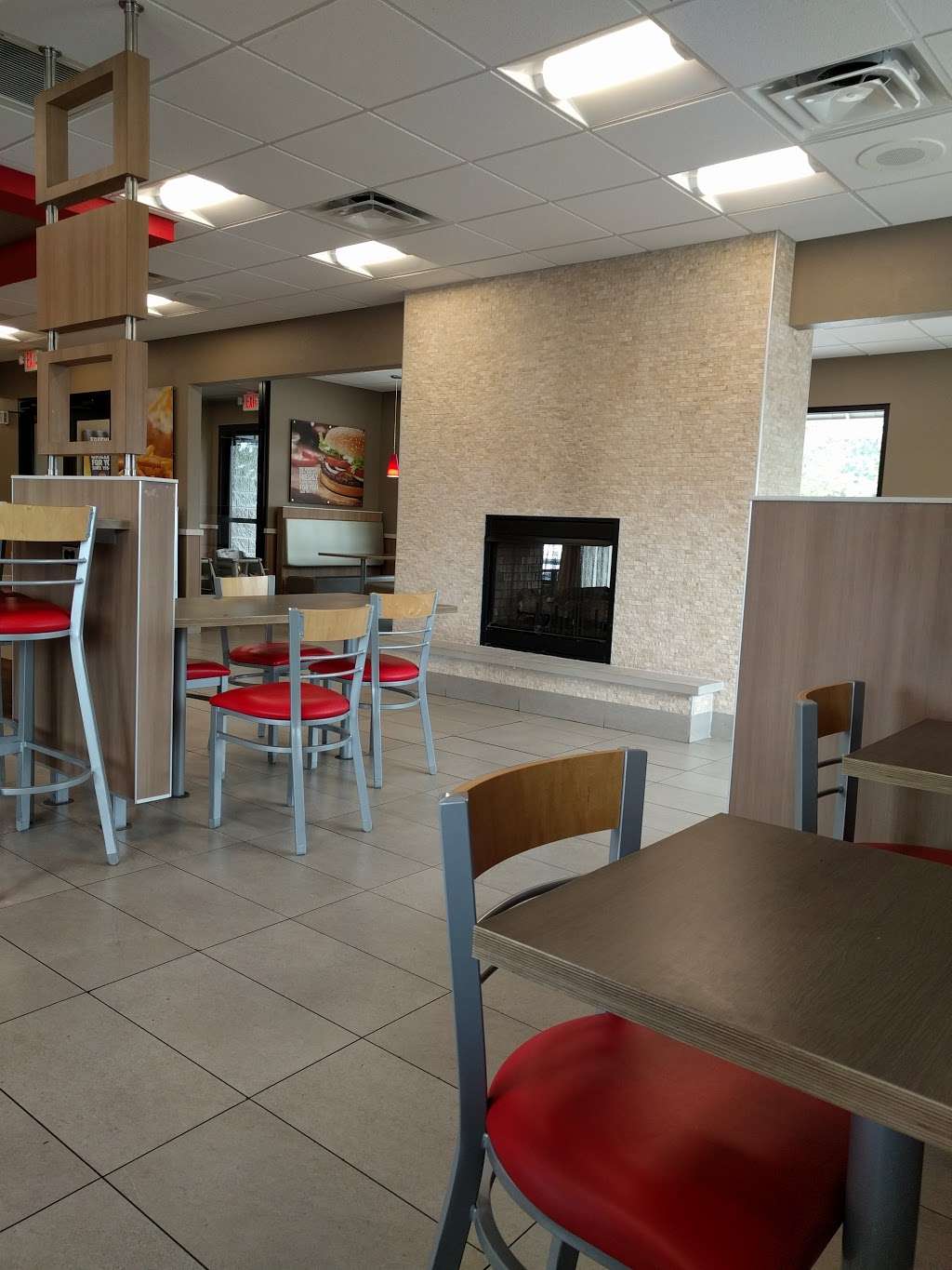 Burger King | 2725 W Jonathan Moore Pike, Columbus, IN 47201, USA | Phone: (812) 378-4816