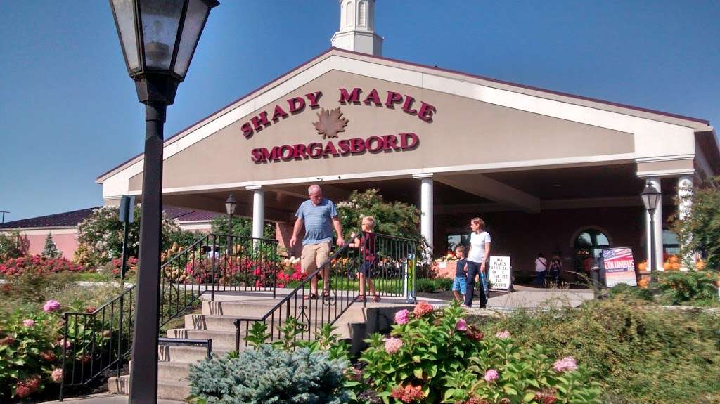 Shady Maple Smorgasbord | 129 Toddy Dr, East Earl, PA 17519, USA | Phone: (717) 354-8222