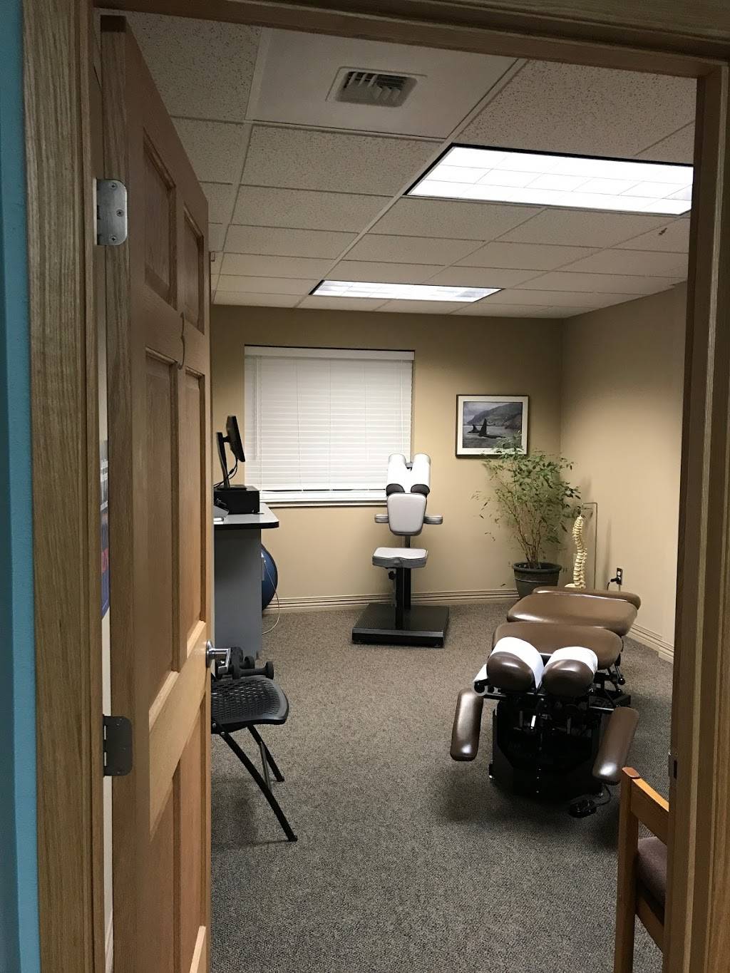 Frontier Chiropractic | 213 E Fireweed Ln, Anchorage, AK 99503, USA | Phone: (907) 274-2225