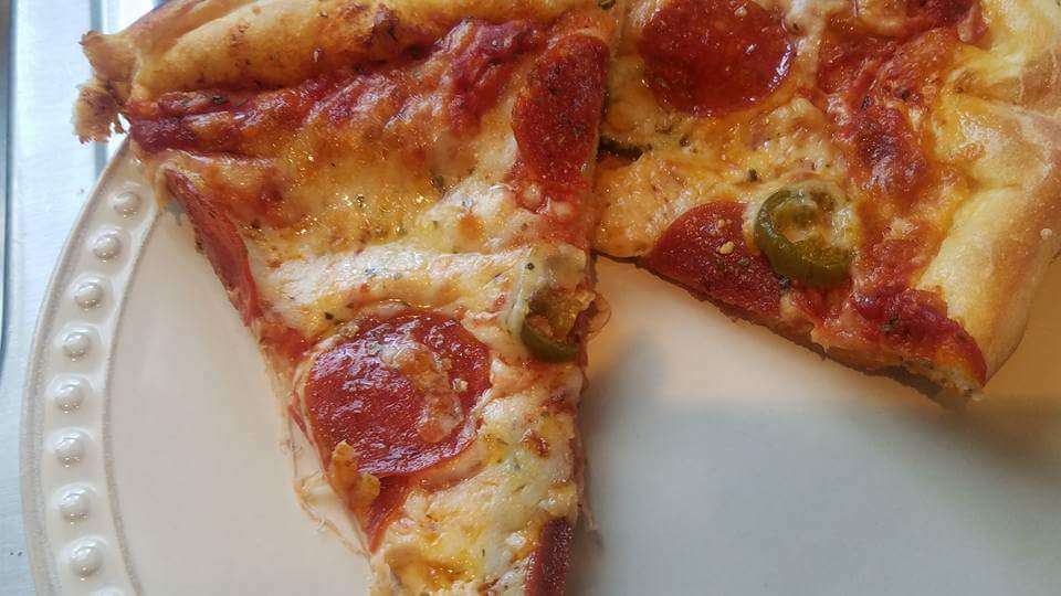 Poppys Pizza | 4379 N University Dr, Lauderhill, FL 33351, USA | Phone: (954) 749-1117