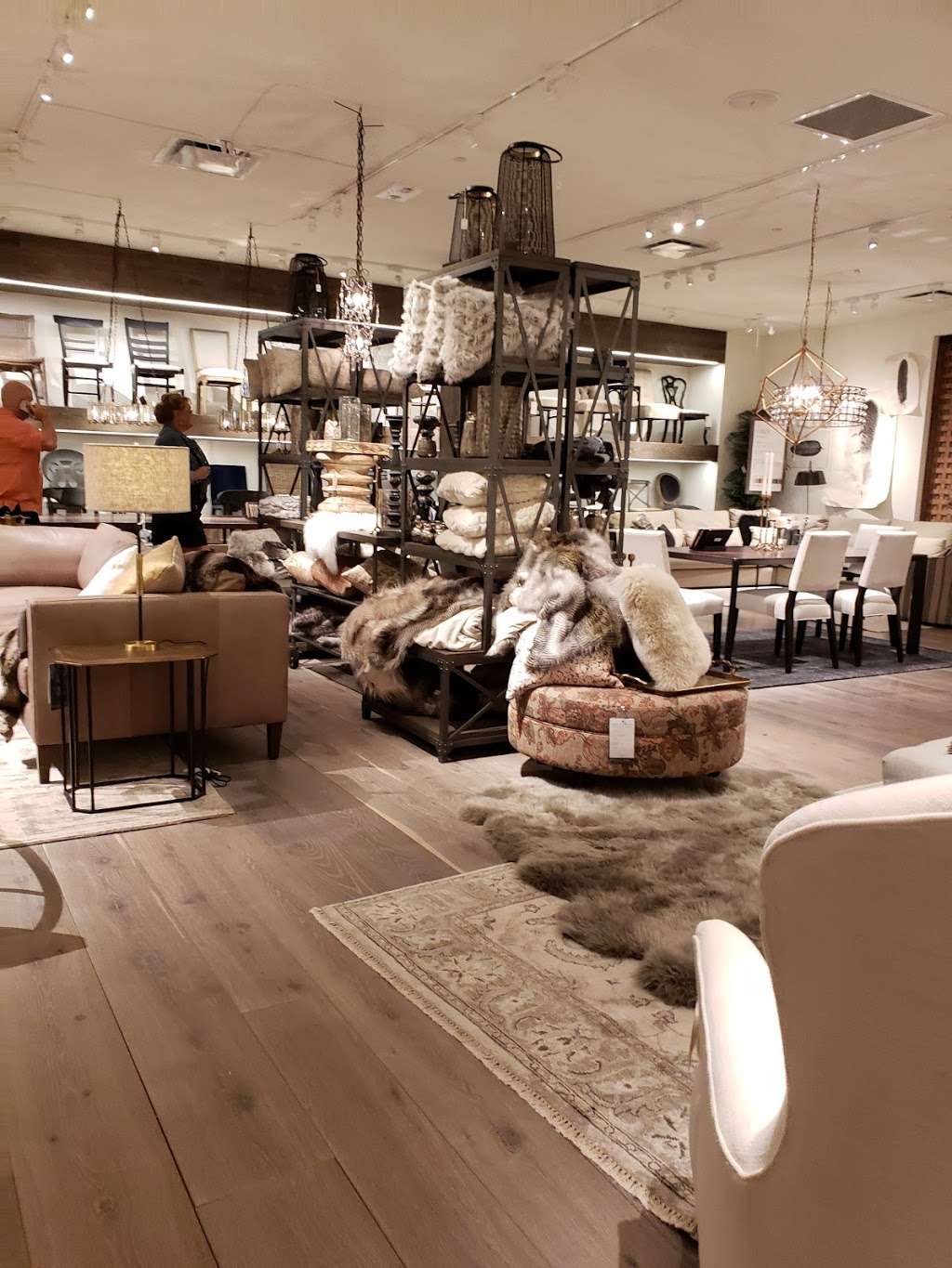 Arhaus | 3101 PGA Boulevard N213, Palm Beach Gardens, FL 33410 | Phone: (561) 775-6223