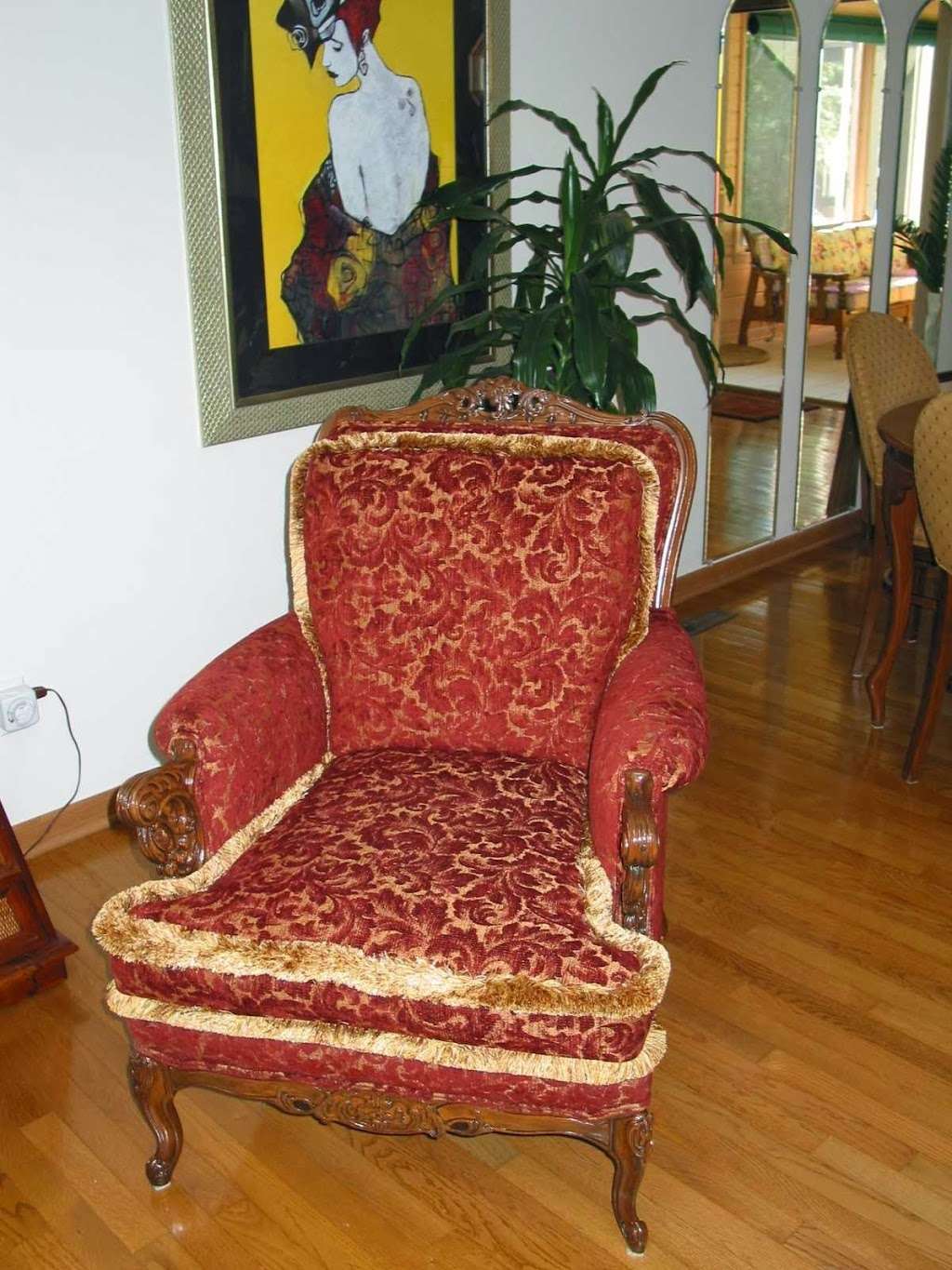 MTL Upholstering | 636 Busse Hwy, Park Ridge, IL 60068, USA | Phone: (847) 692-6403