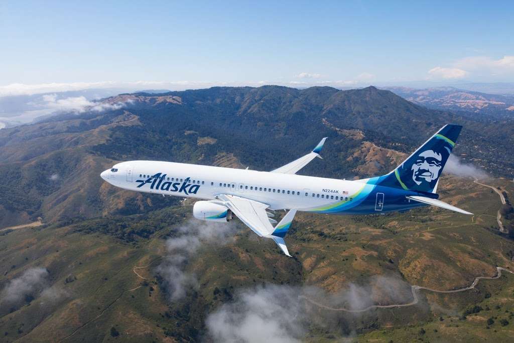 Alaska Airlines Alaska Lounge | Terminal 7 Mezzanine Level, just above security, Jamaica, NY 11430 | Phone: (800) 654-5669