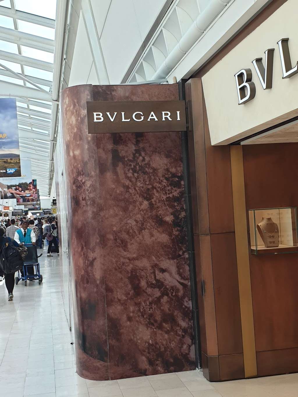 BVLGARI | John F. Kennedy International Airport (JFK), Terminal 1, Terminal Dr, Jamaica, NY 11430, USA | Phone: (718) 751-2579