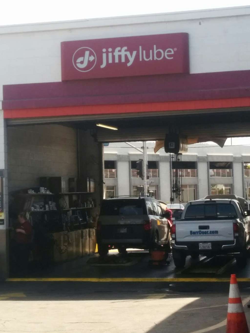 Jiffy Lube Oil Change Center | 10867 Penrose St, Sun Valley, CA 91352, USA | Phone: (818) 768-9104