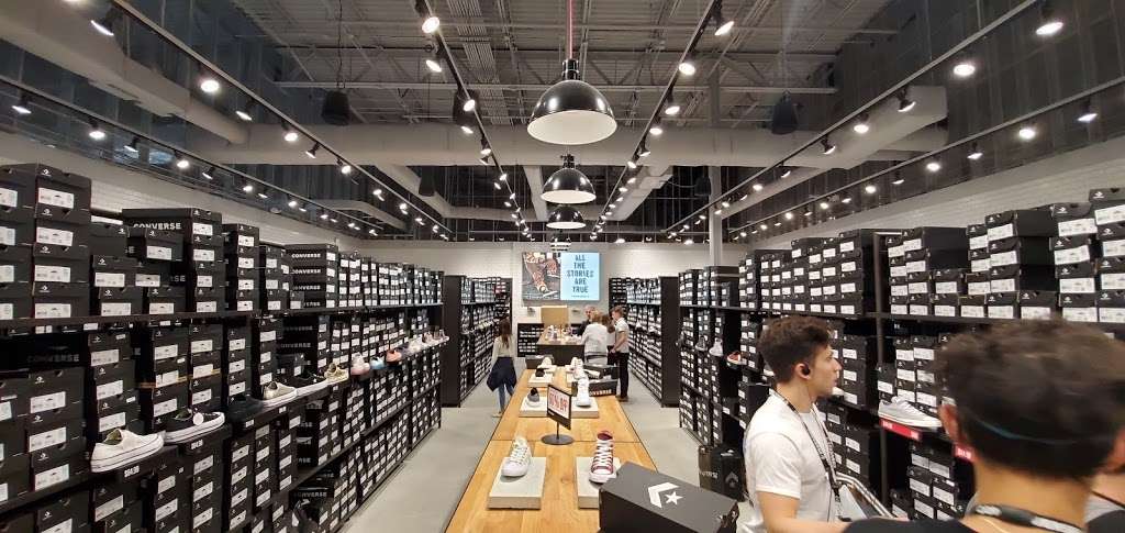 Converse Store | 11401 NW 12th St Space 458, Miami, FL 33172, USA | Phone: (305) 629-3927