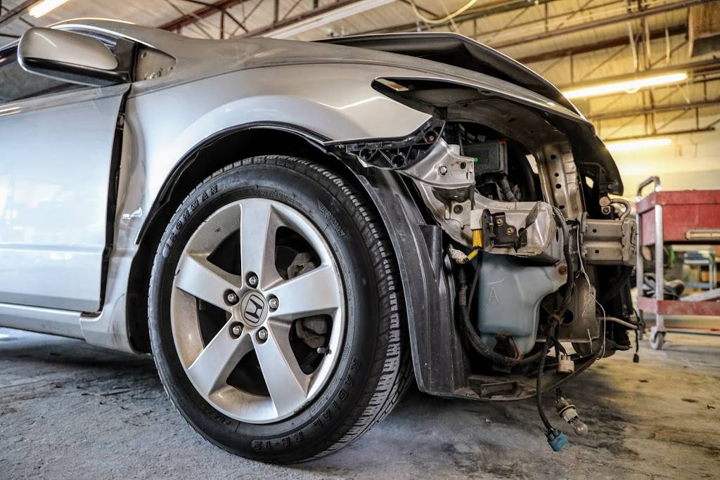 Wreck Center Auto Body Paint and Collision Repair | 471 N Boulder Hwy, Henderson, NV 89015, USA | Phone: (725) 400-5010