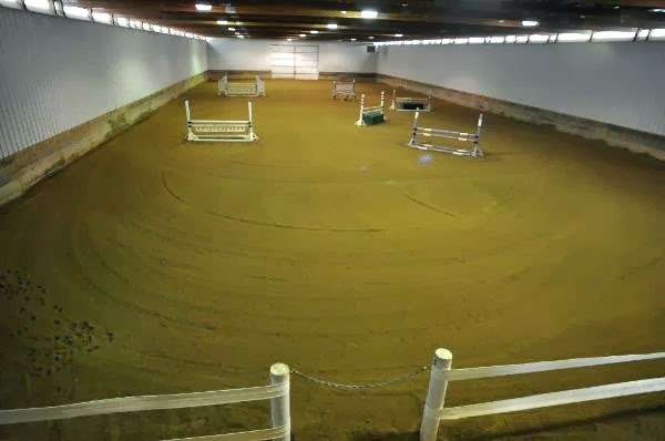 Grande Prairie Equestrian Center | 3428 Roth Rd, Oswego, IL 60543, USA | Phone: (630) 554-5380