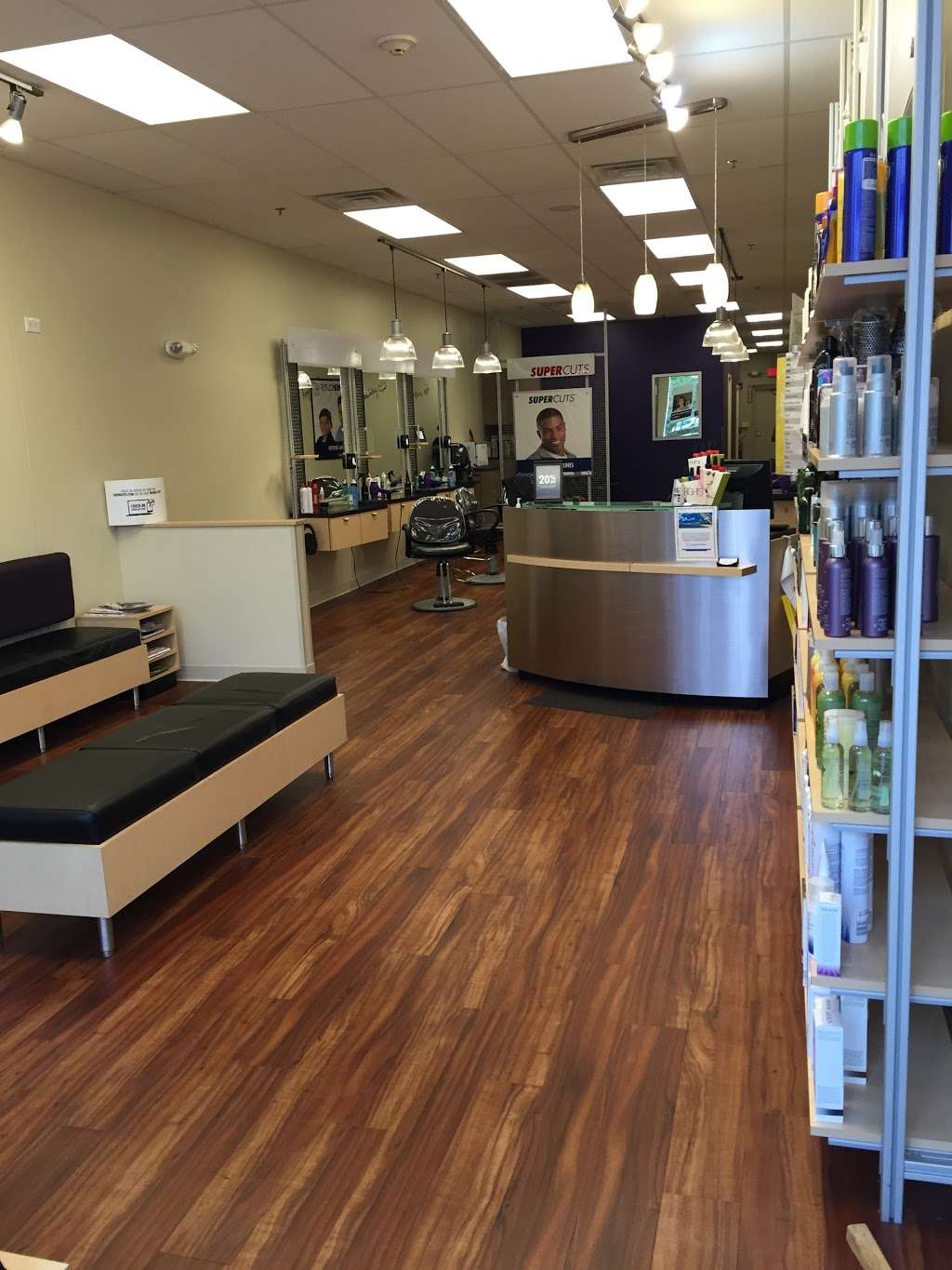 Supercuts | 34 S Weber Rd, Romeoville, IL 60446, USA | Phone: (815) 372-3995