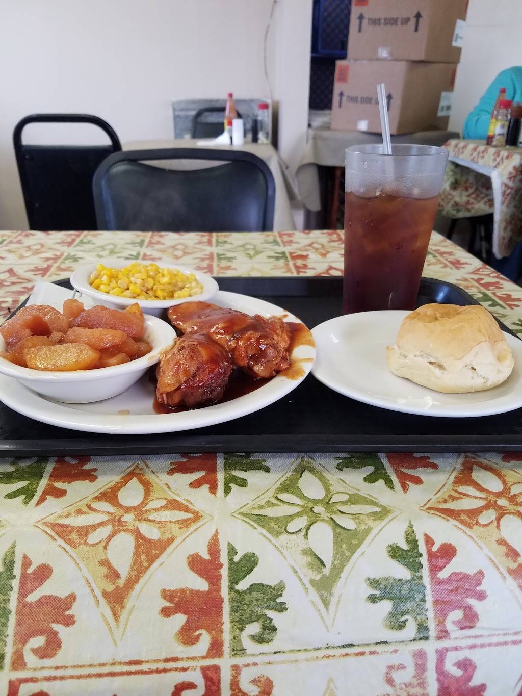 Cals Country Kitchen | 222 Woodruff St, Madison, TN 37115 | Phone: (615) 865-4126