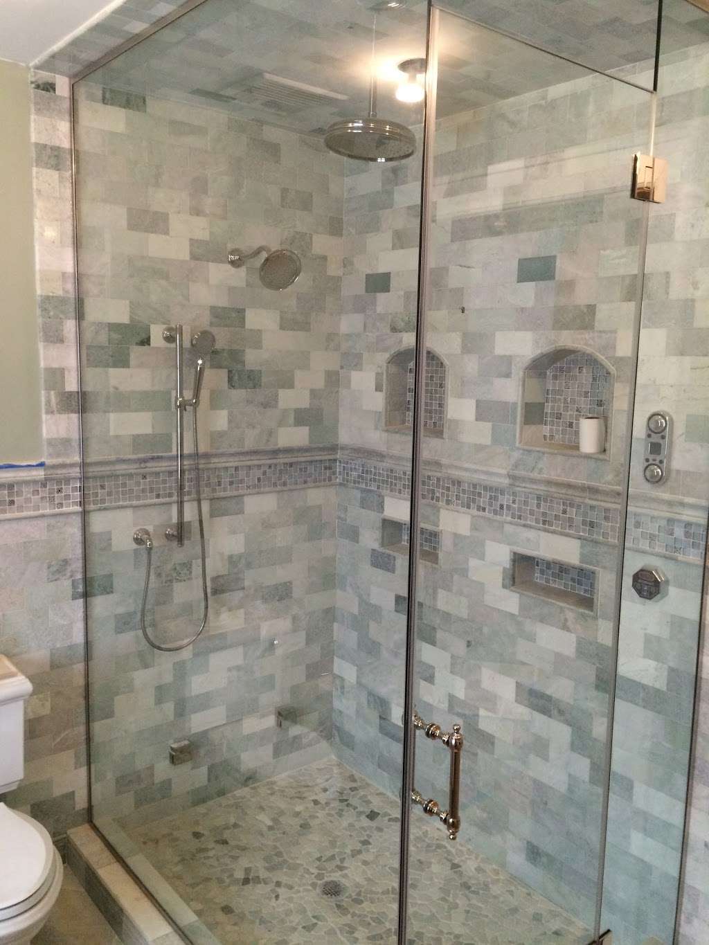 Custom Frameless Shower Doors | 42 Farm Rd, Middletown, NJ 07748 | Phone: (347) 476-2318