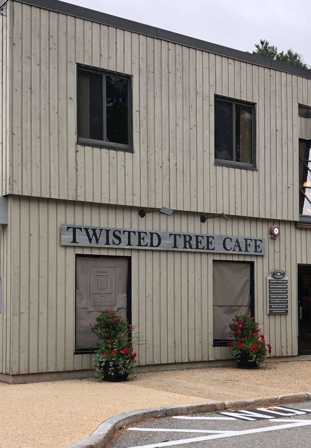 Twisted Tree Cafe | 145 Lincoln Rd, Lincoln, MA 01773, USA | Phone: (781) 330-6007