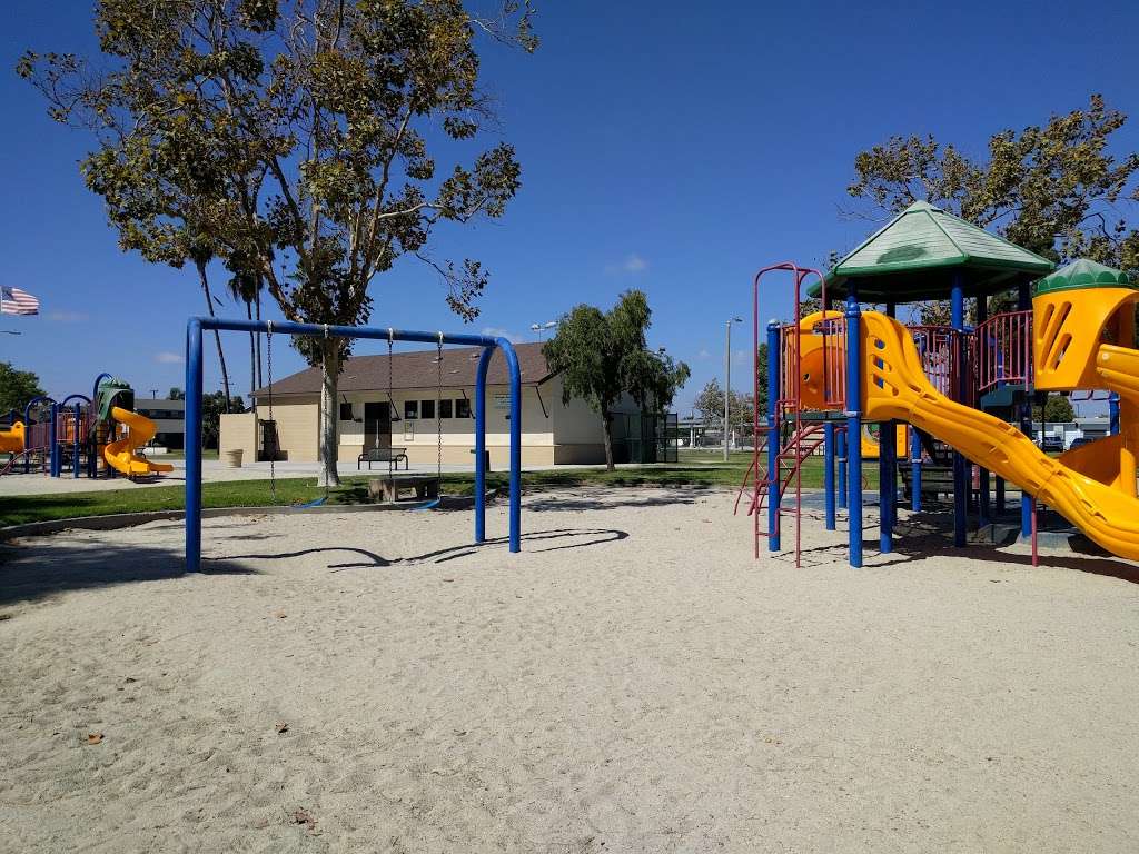 Bolsa Chica Park | 13660 University St, Westminster, CA 92683 | Phone: (714) 865-6568