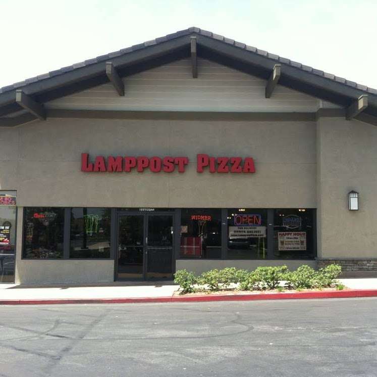 Lamppost Pizza | 22421 El Toro Rd M, Lake Forest, CA 92630, USA | Phone: (949) 583-7111