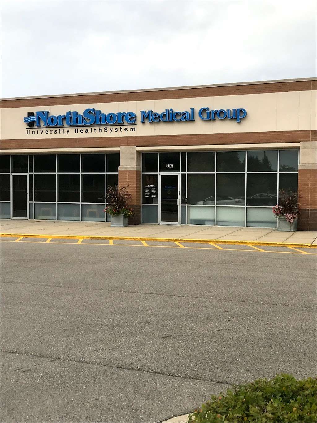 NorthShore Medical Group - Mundelein | 1162 W Maple Ave, Mundelein, IL 60060 | Phone: (847) 367-2400