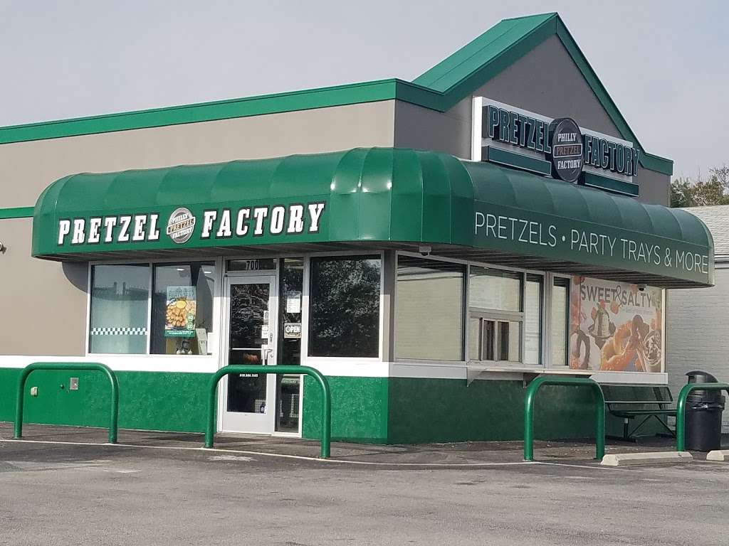 Philly Pretzel Factory | 700 Baltimore Pike, Springfield, PA 19064 | Phone: (610) 544-1143