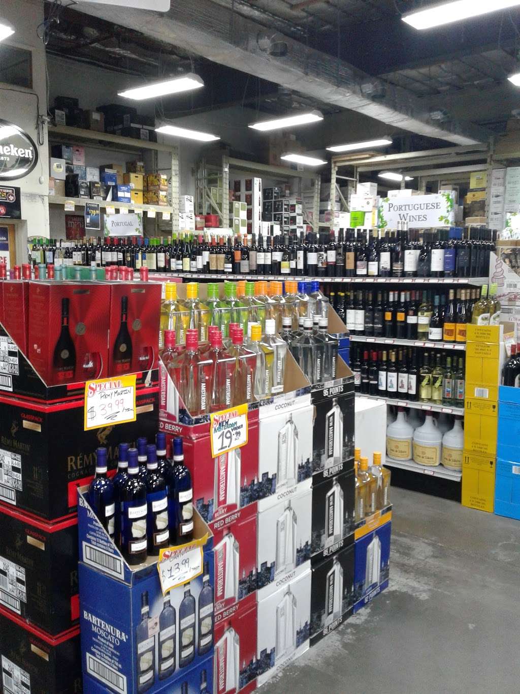 Liquor Warehouse Inc | 300-306 Passaic Ave, East Newark, NJ 07029, USA | Phone: (973) 484-7575