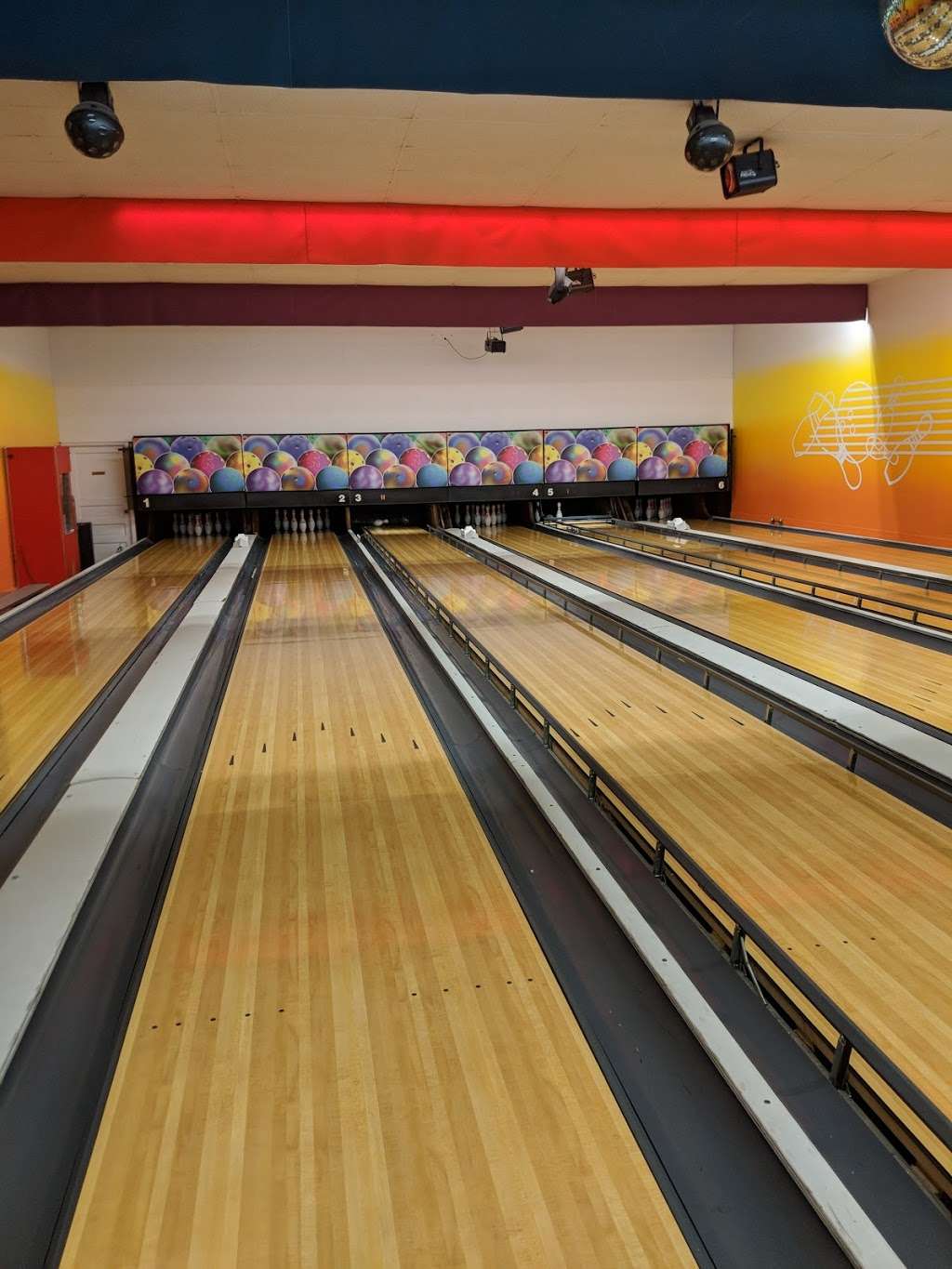 Bests Bowling Center | 208 Rickey Rd, Monticello, IN 47960, USA | Phone: (574) 583-7358