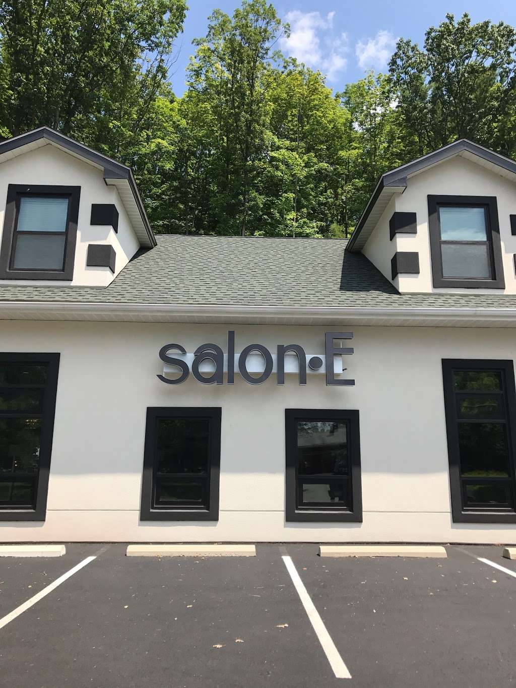 Salon E | 312 Learn Rd, Tannersville, PA 18372 | Phone: (570) 619-5510