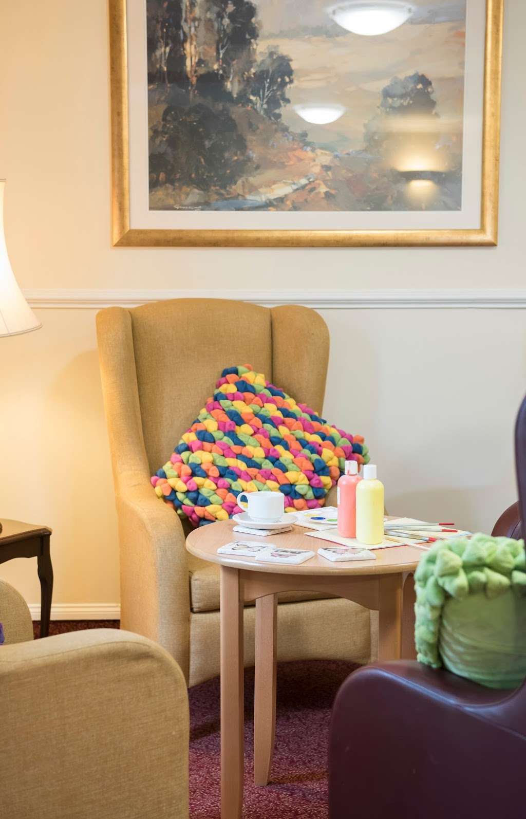 Hill House Care Home - Bupa | Elstree Hill S, Elstree, Borehamwood WD6 3DE, UK | Phone: 020 8236 0036