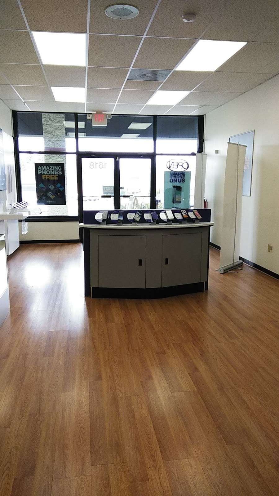 Metro by T-Mobile | 1618 Lincoln Hwy E, Lancaster, PA 17602, USA | Phone: (888) 863-8768