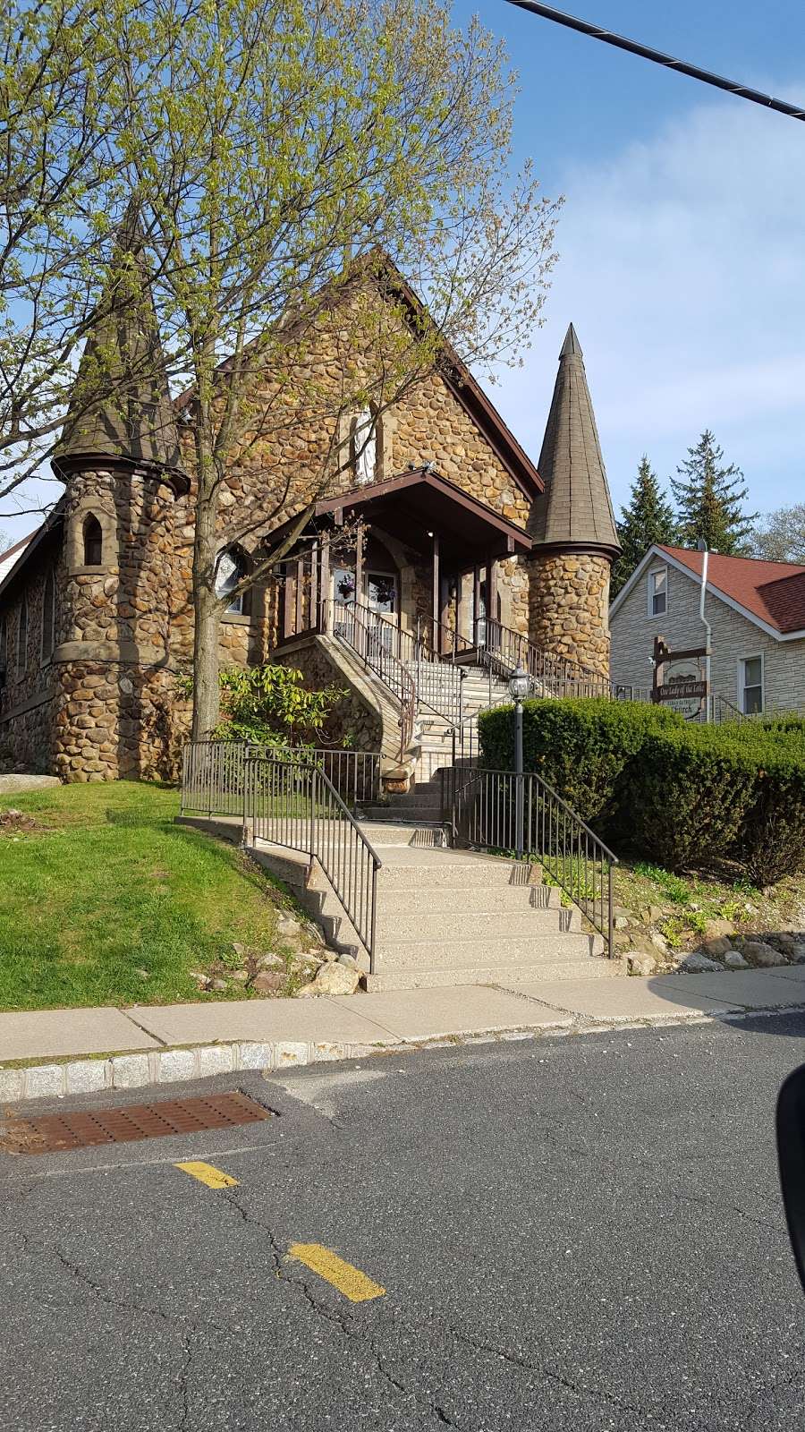 Our Lady of the Lake Church in 8 Windemere Ave, Mt Arlington, NJ 07856, USA